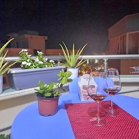 Sea View Lungomare Daire Avlonya